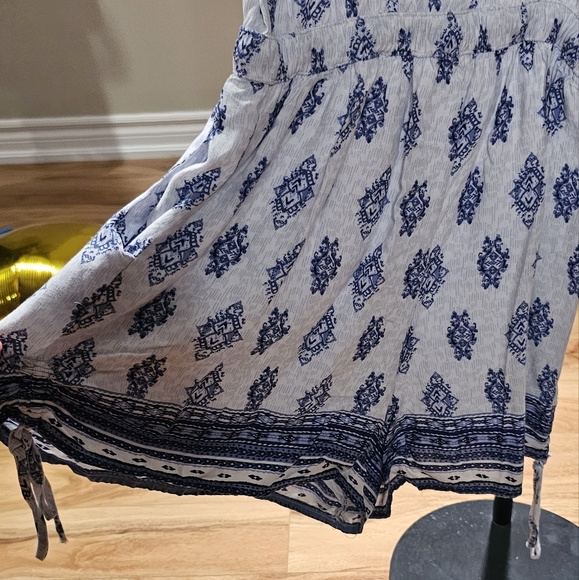 Hollister Romper - Picture 4 of 4